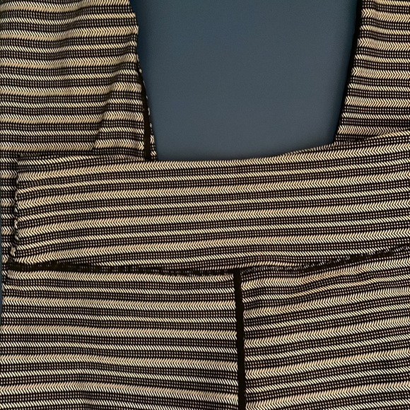 Zyia 7/8 Brilliant Leggings in 8-10. Black Stripe. - Picture 4 of 4